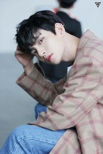 洪知秀恋情最新爆料视频,甜蜜互动引粉丝热议